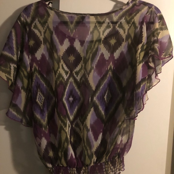 Top - Picture 2 of 2